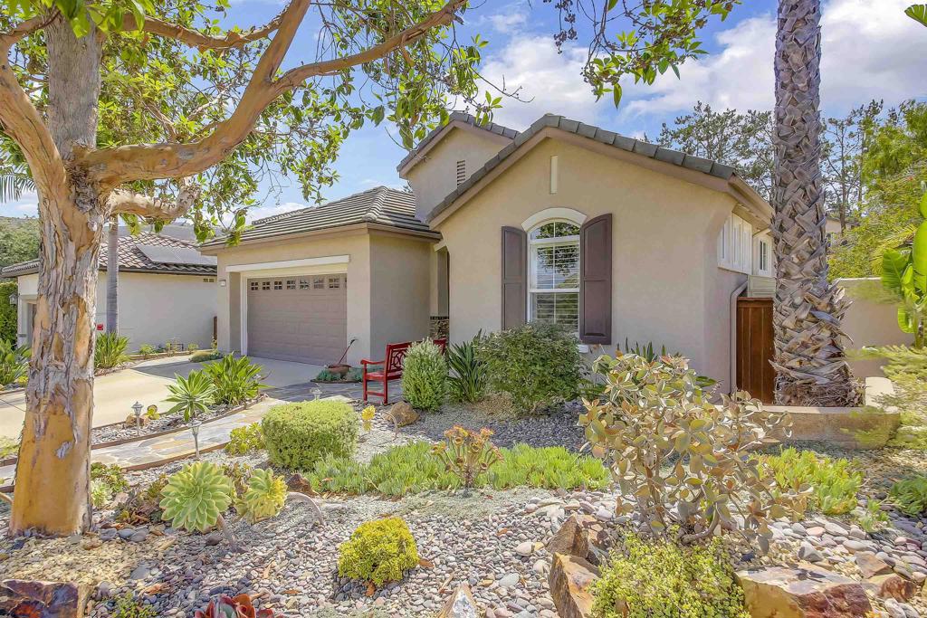 1551 Crescent Place