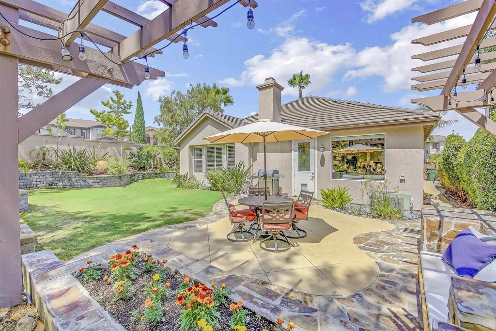1551 Crescent Place