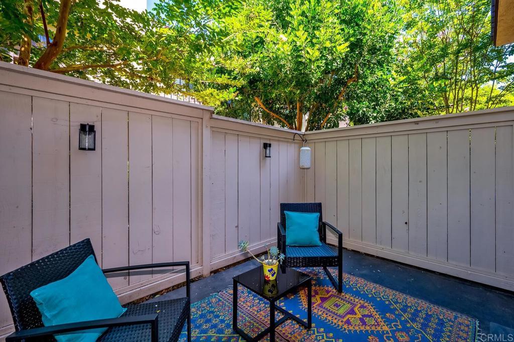 2372 Altisma Way Unit: B