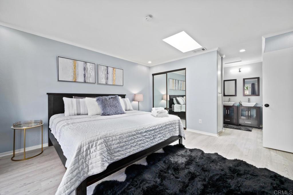 2372 Altisma Way Unit: B