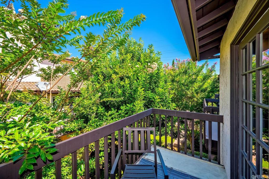 2372 Altisma Way Unit: B