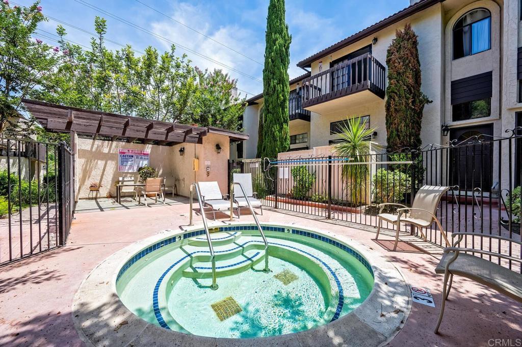 2372 Altisma Way Unit: B