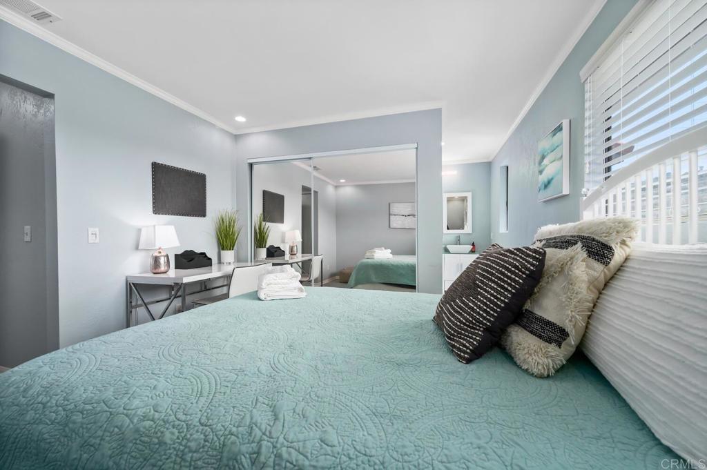 2372 Altisma Way Unit: B