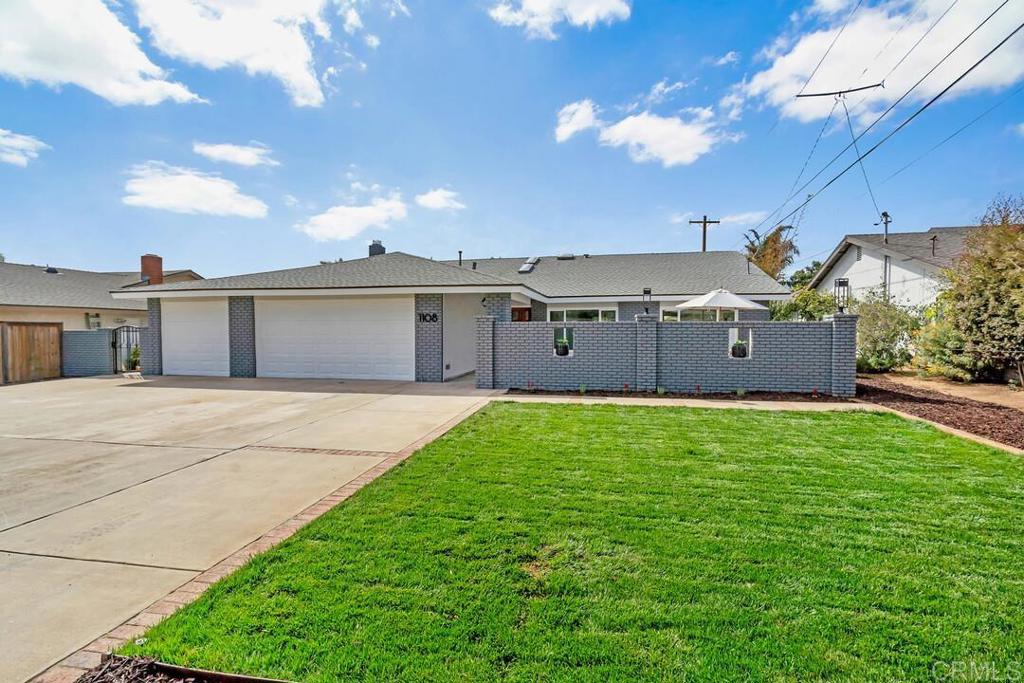 1108 Vista Way