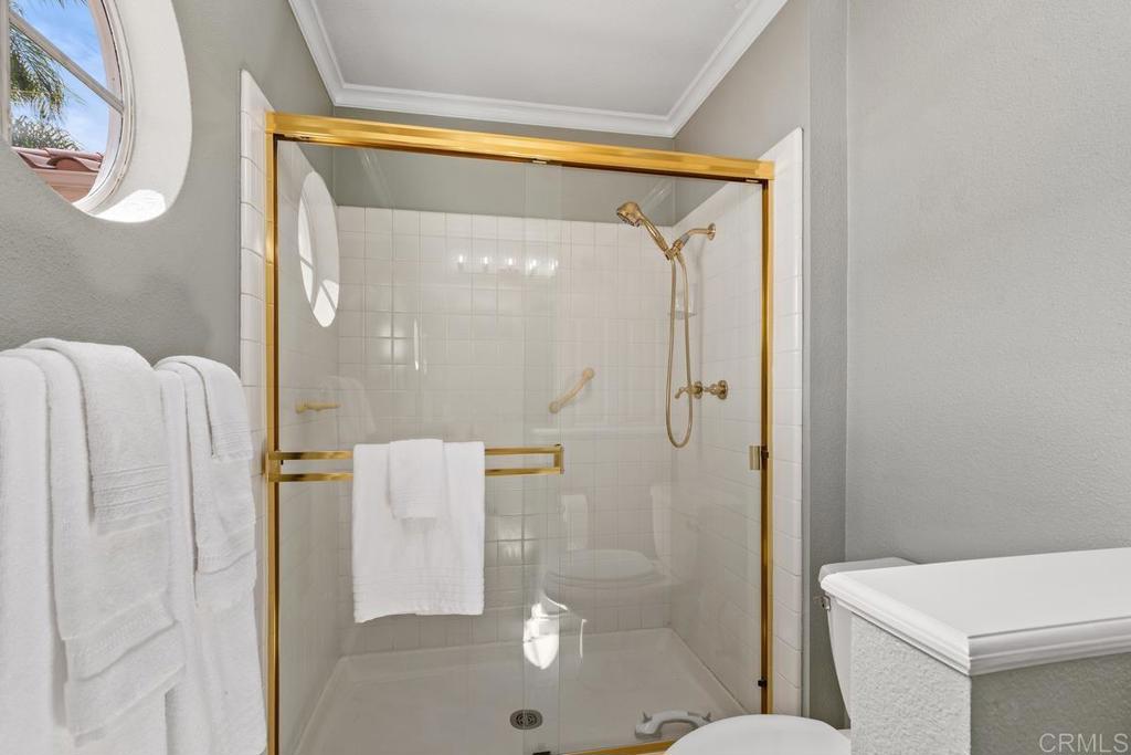 1218 Rue Saint Moritz