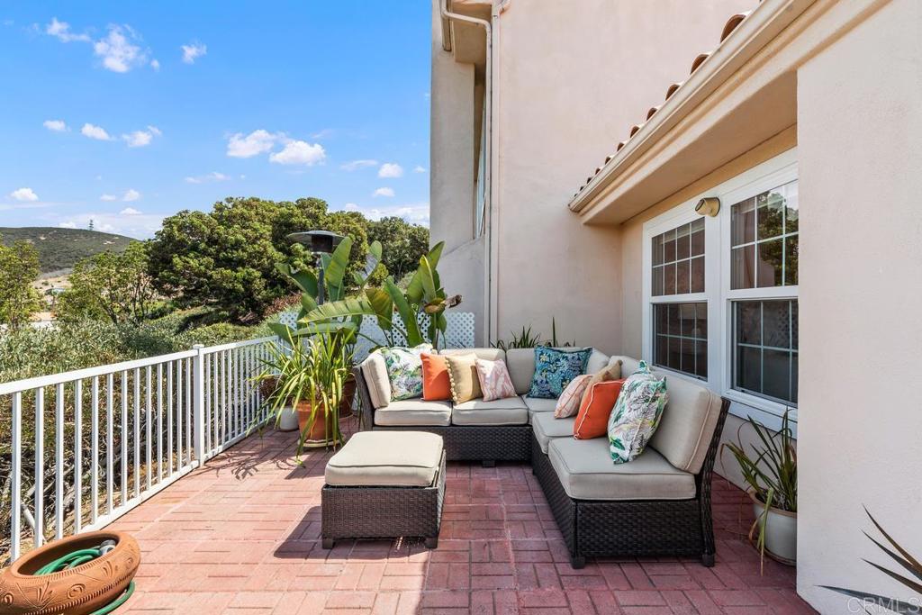 1218 Rue Saint Moritz