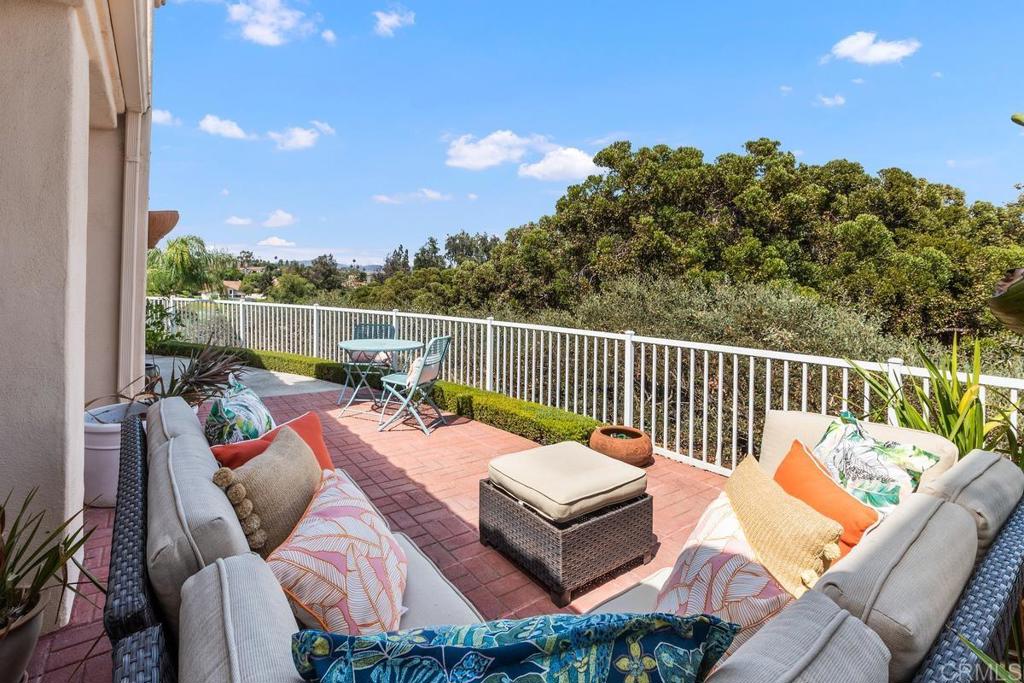 1218 Rue Saint Moritz