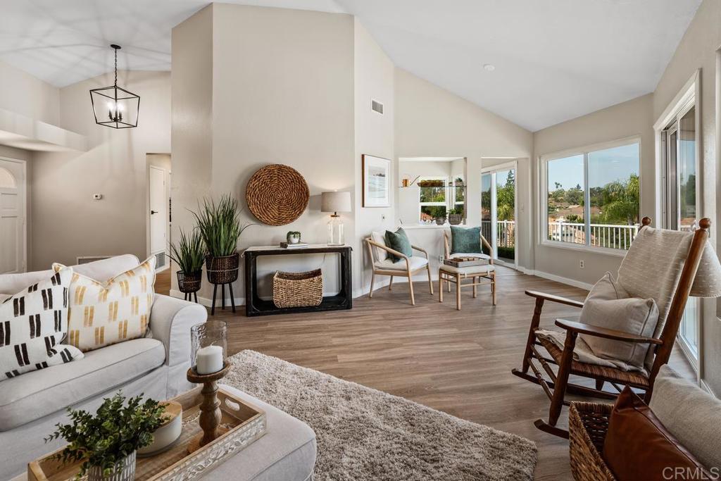 1218 Rue Saint Moritz