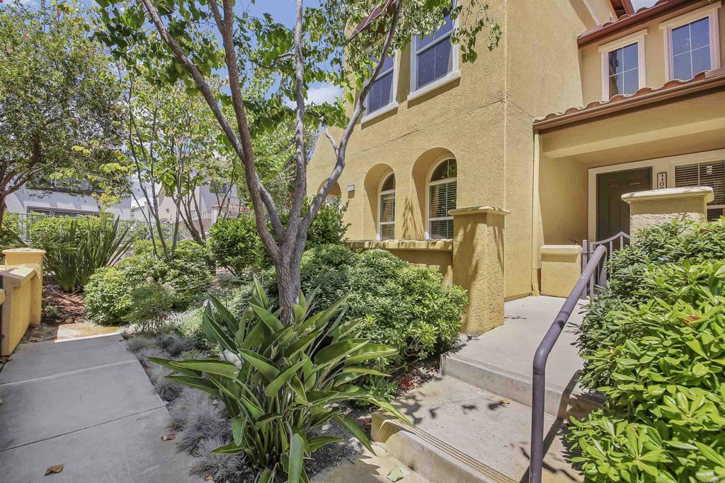 1107 Goddard Street