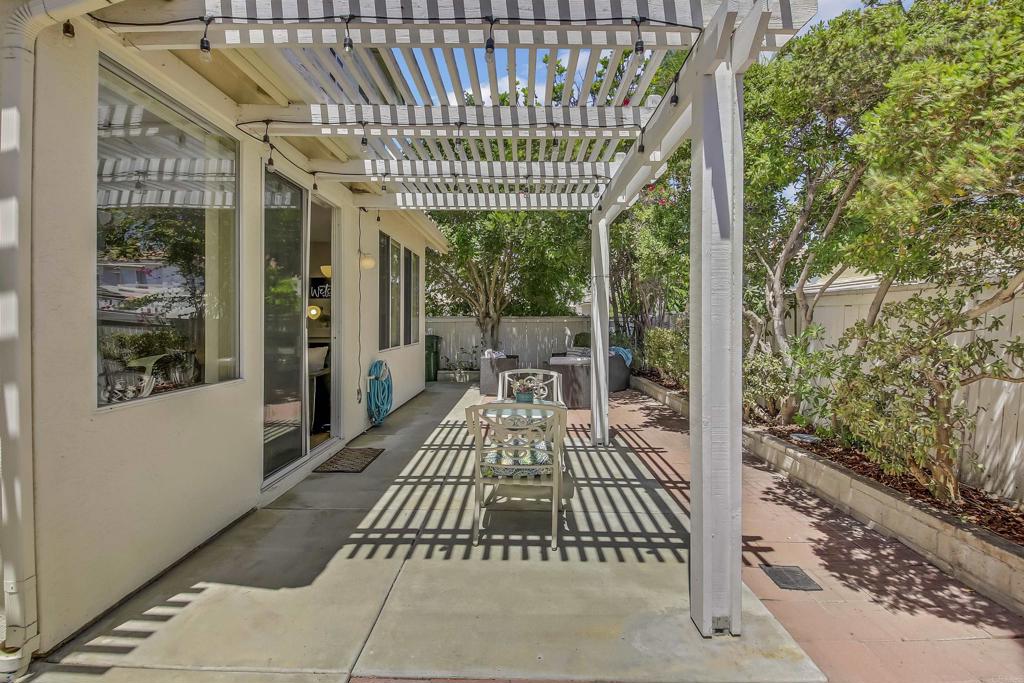 1816 Cayman Way
