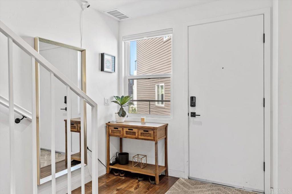 4100 Voltaire Street Unit: 211