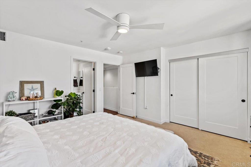 4100 Voltaire Street Unit: 211