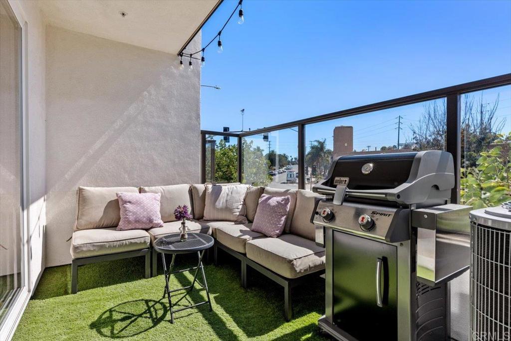 4100 Voltaire Street Unit: 211