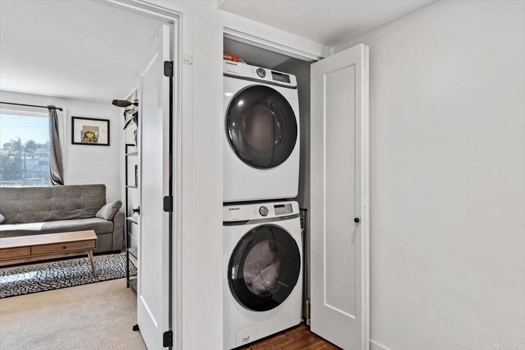 4100 Voltaire Street Unit: 211