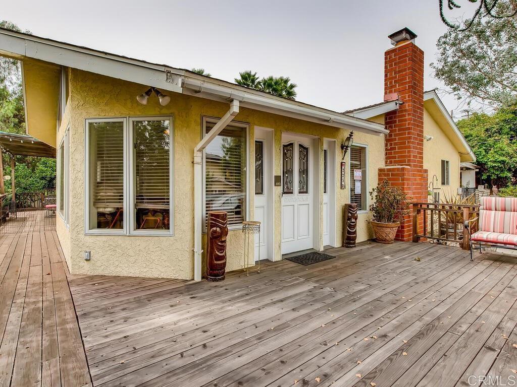 225 Poinsettia Avenue