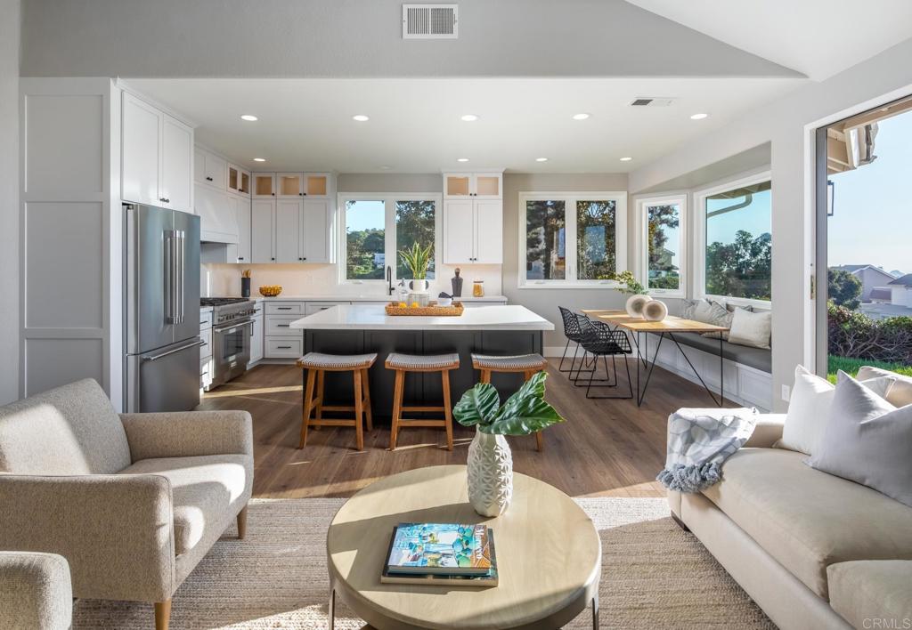 1808 Amalfi Drive