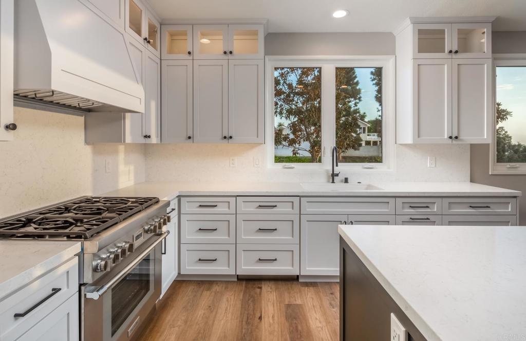 1808 Amalfi Drive