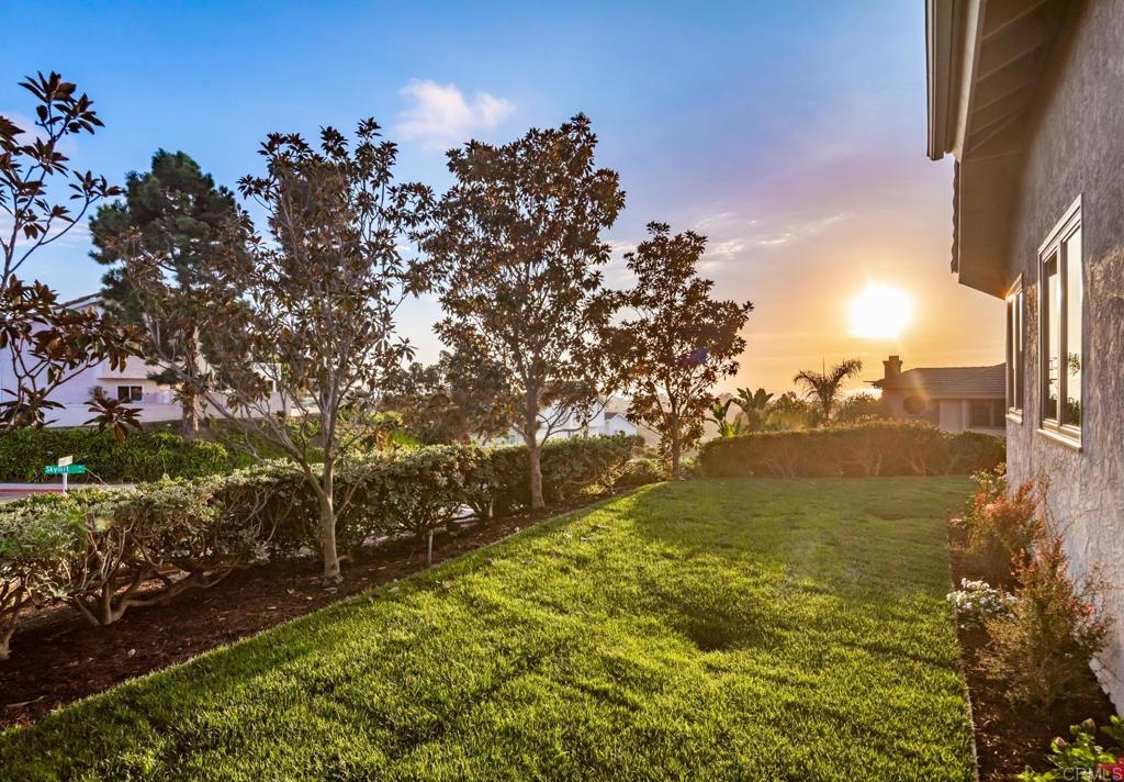 1808 Amalfi Drive