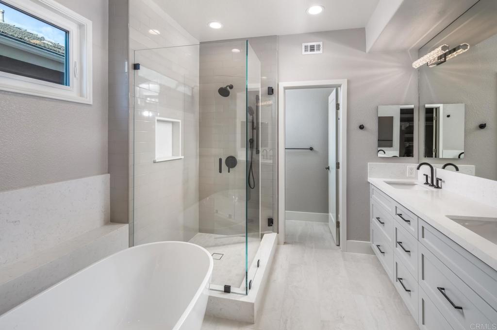 1808 Amalfi Drive