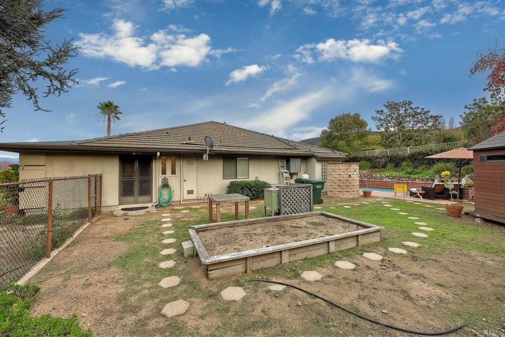 1120 La Sombra Drive