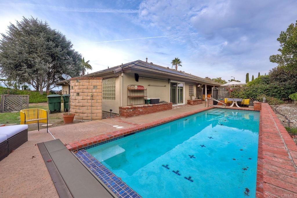 1120 La Sombra Drive