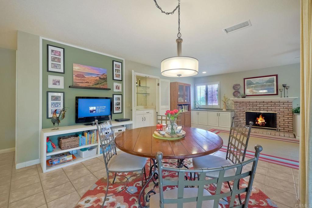 1120 La Sombra Drive
