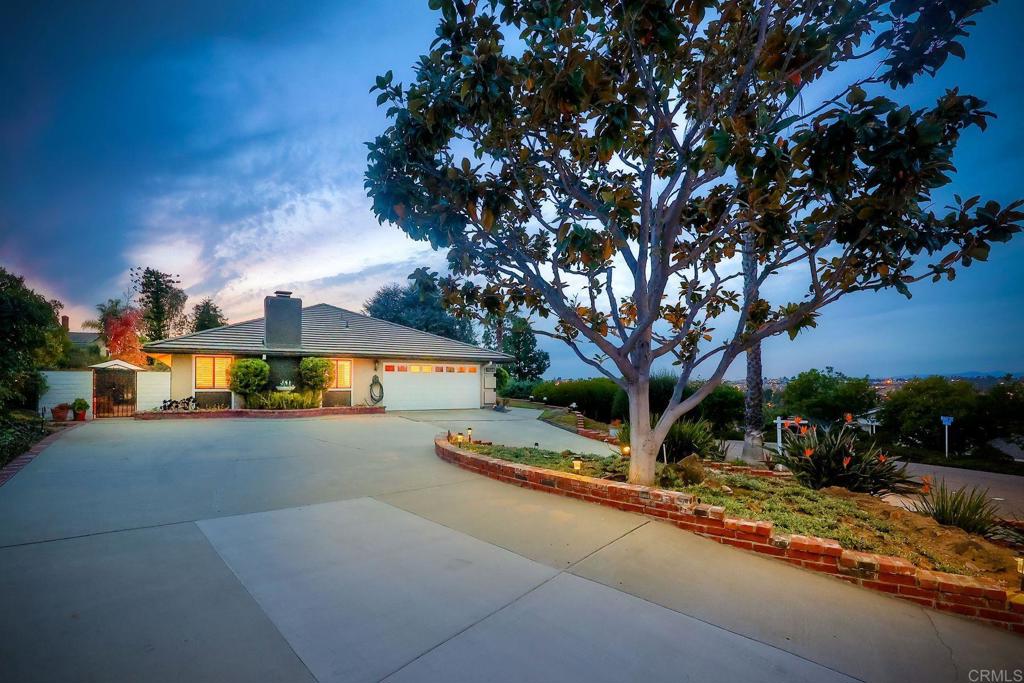 1120 La Sombra Drive