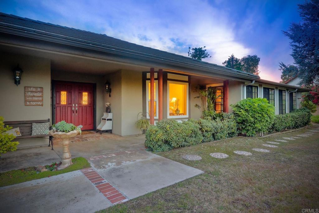 1120 La Sombra Drive