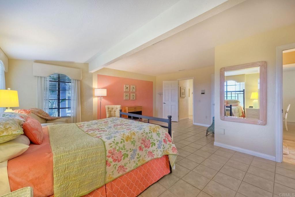 1120 La Sombra Drive