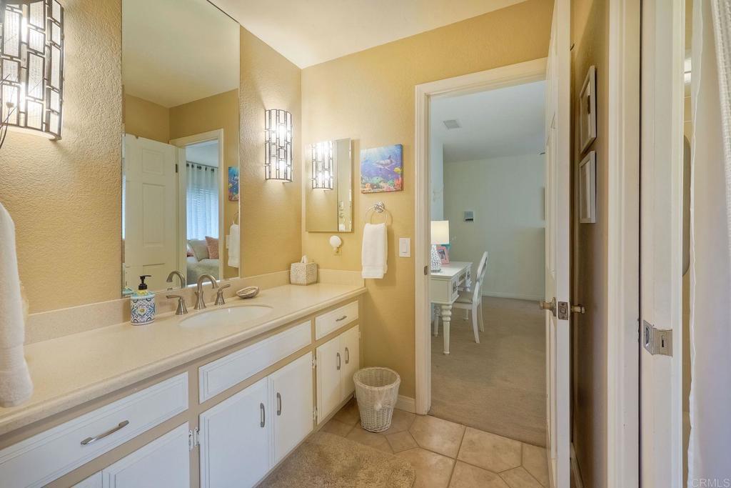 1120 La Sombra Drive