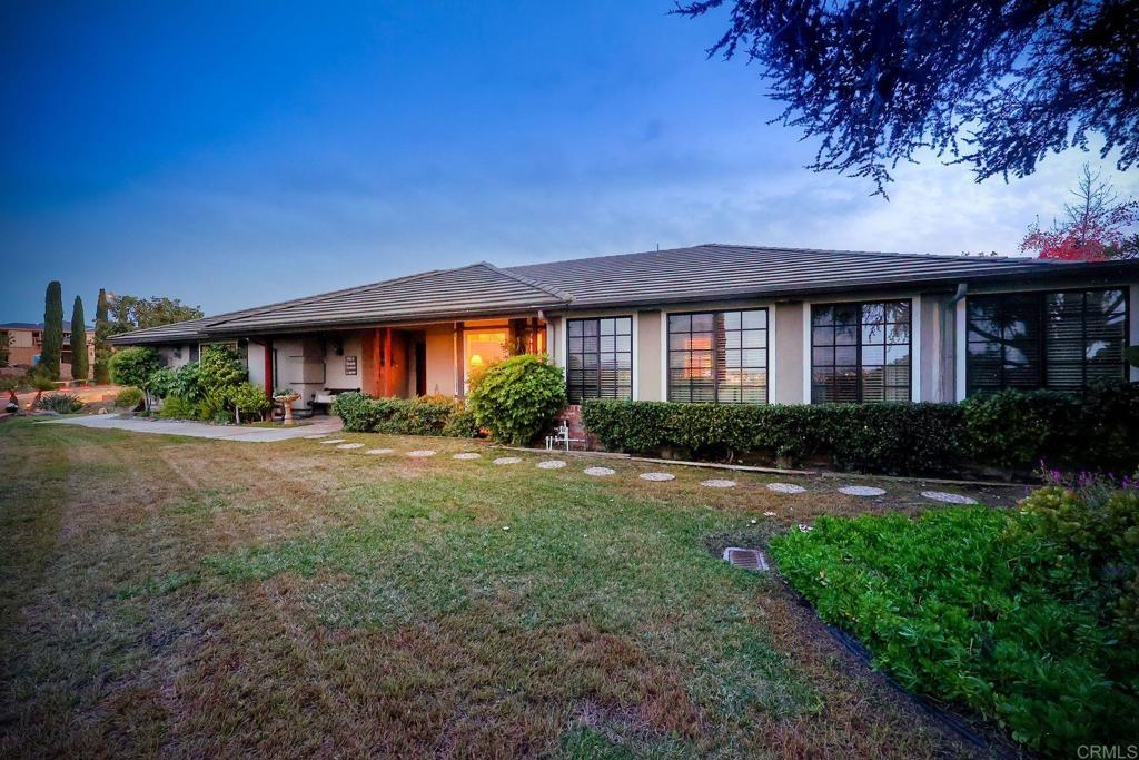 1120 La Sombra Drive