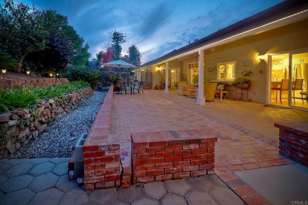 1120 La Sombra Drive