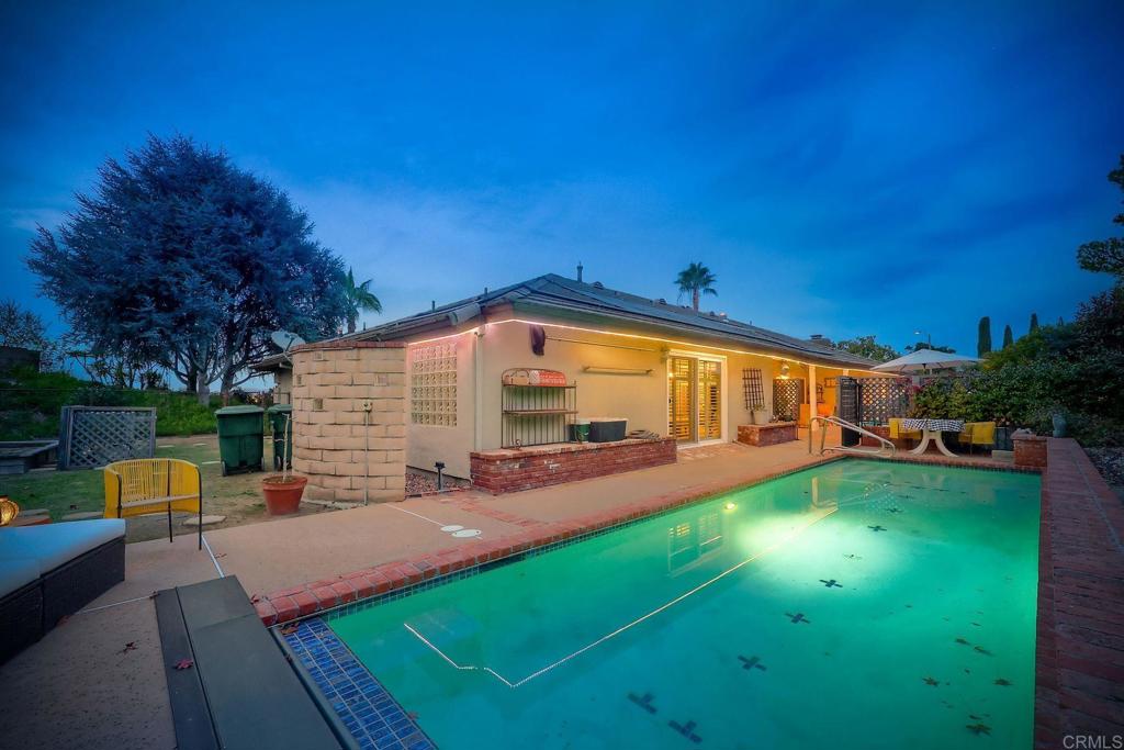 1120 La Sombra Drive