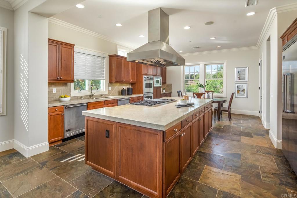 1064 Quartz Ct