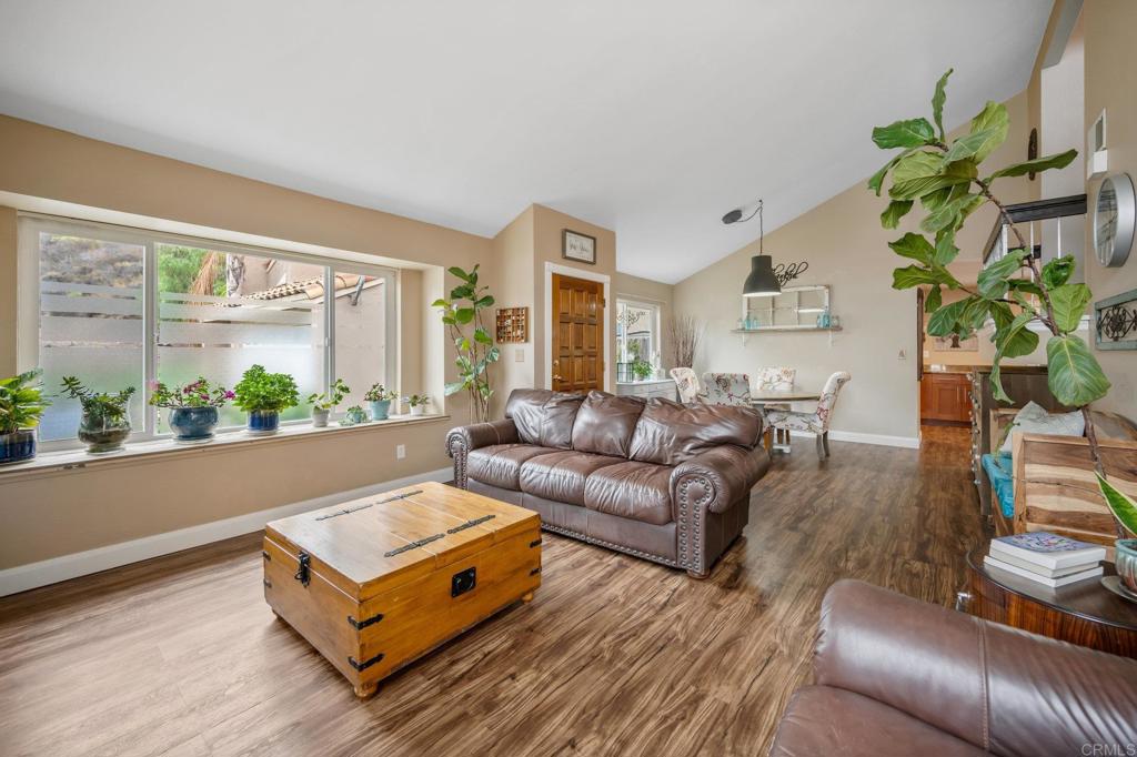 329 Winters Ct