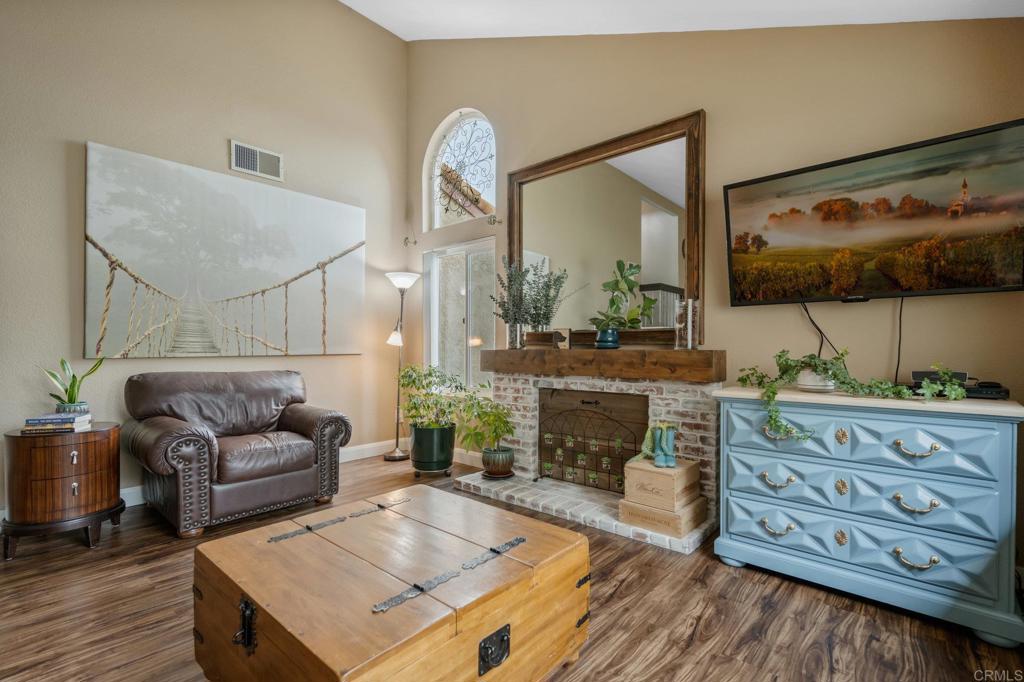 329 Winters Ct