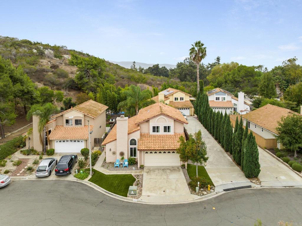 329 Winters Ct