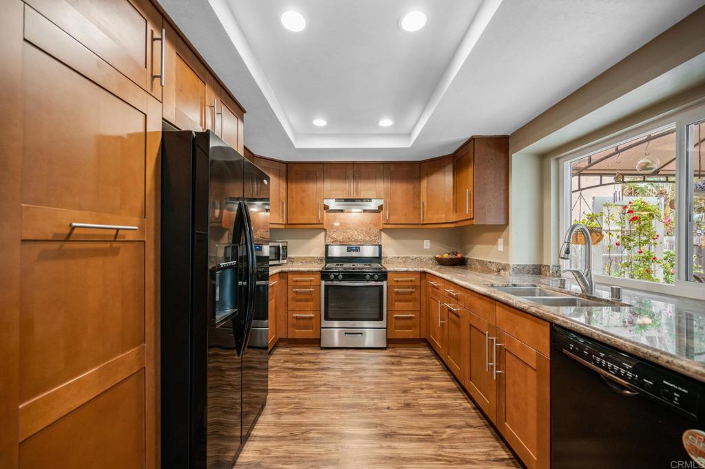 329 Winters Ct