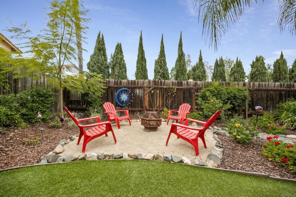 329 Winters Ct