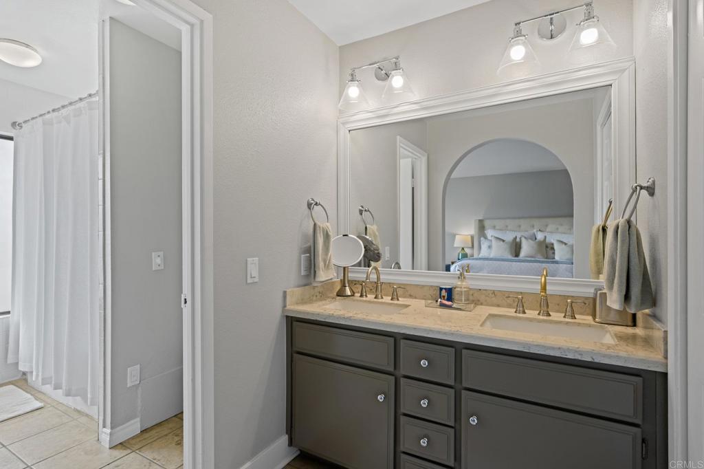 7306 Alicante Road Unit: 4