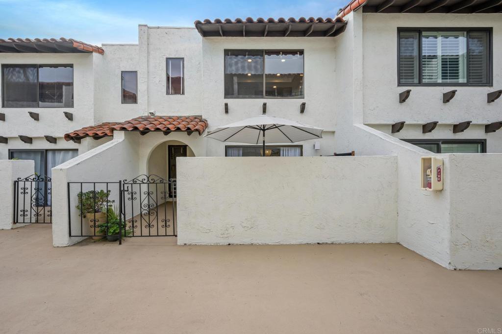 7306 Alicante Road Unit: 4