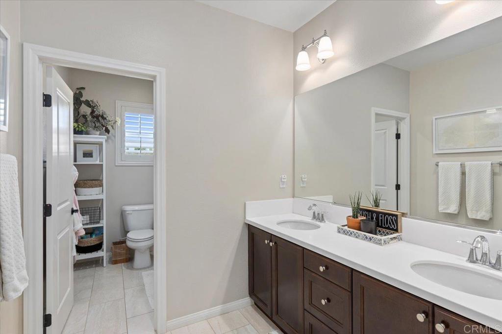 2678 Overlook Point Drive