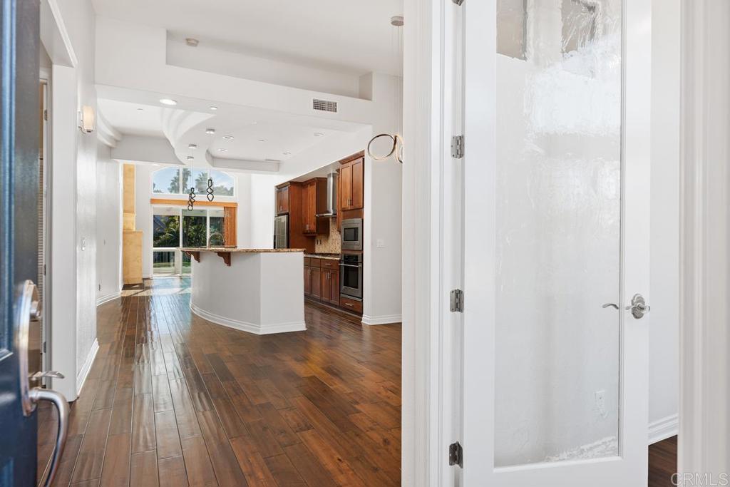 2523 Navarra Drive Unit: 201