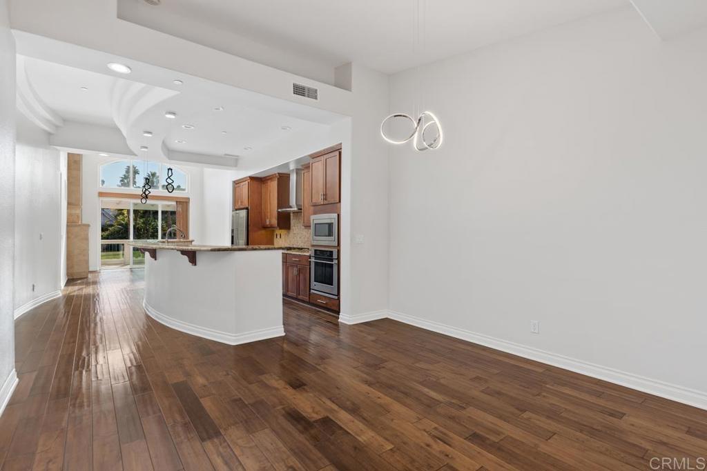 2523 Navarra Drive Unit: 201