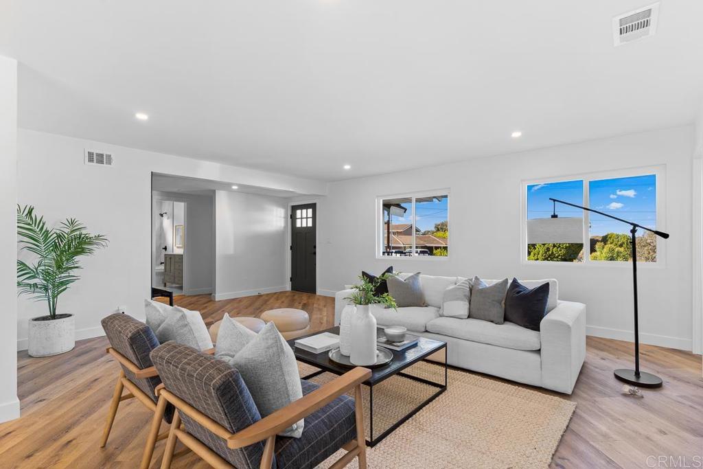 1402 Crestridge Drive
