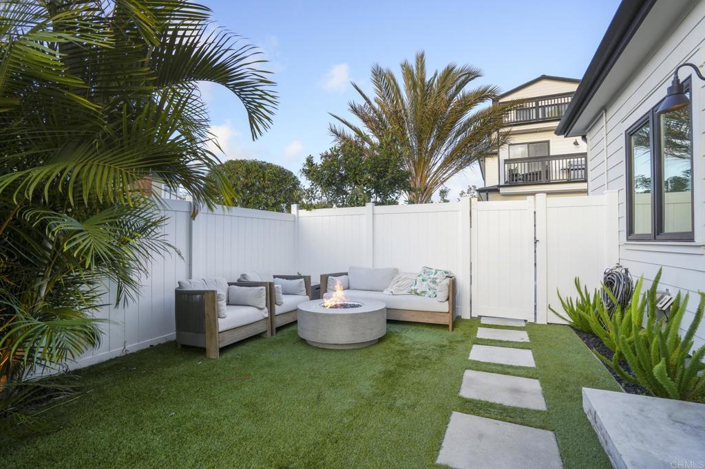 434 Tamarack Avenue