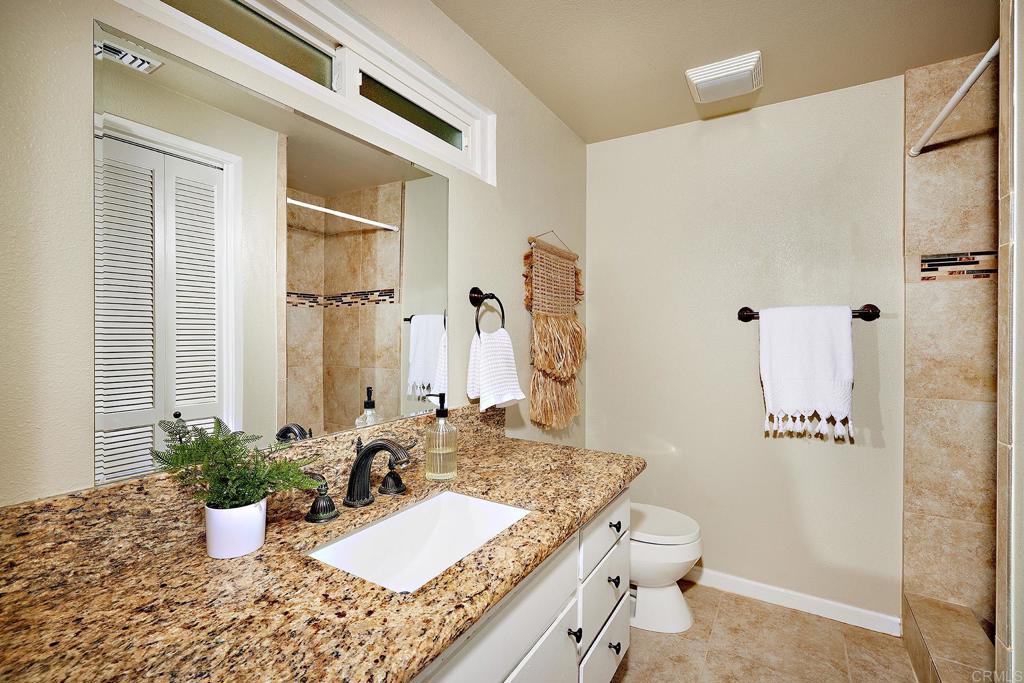3615 Vista Bella Unit: 17