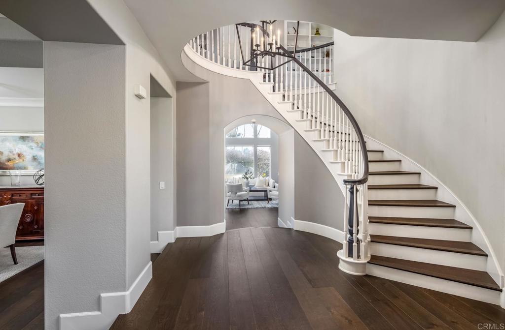 1469 Heritage Lane