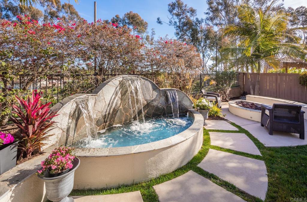 1469 Heritage Lane