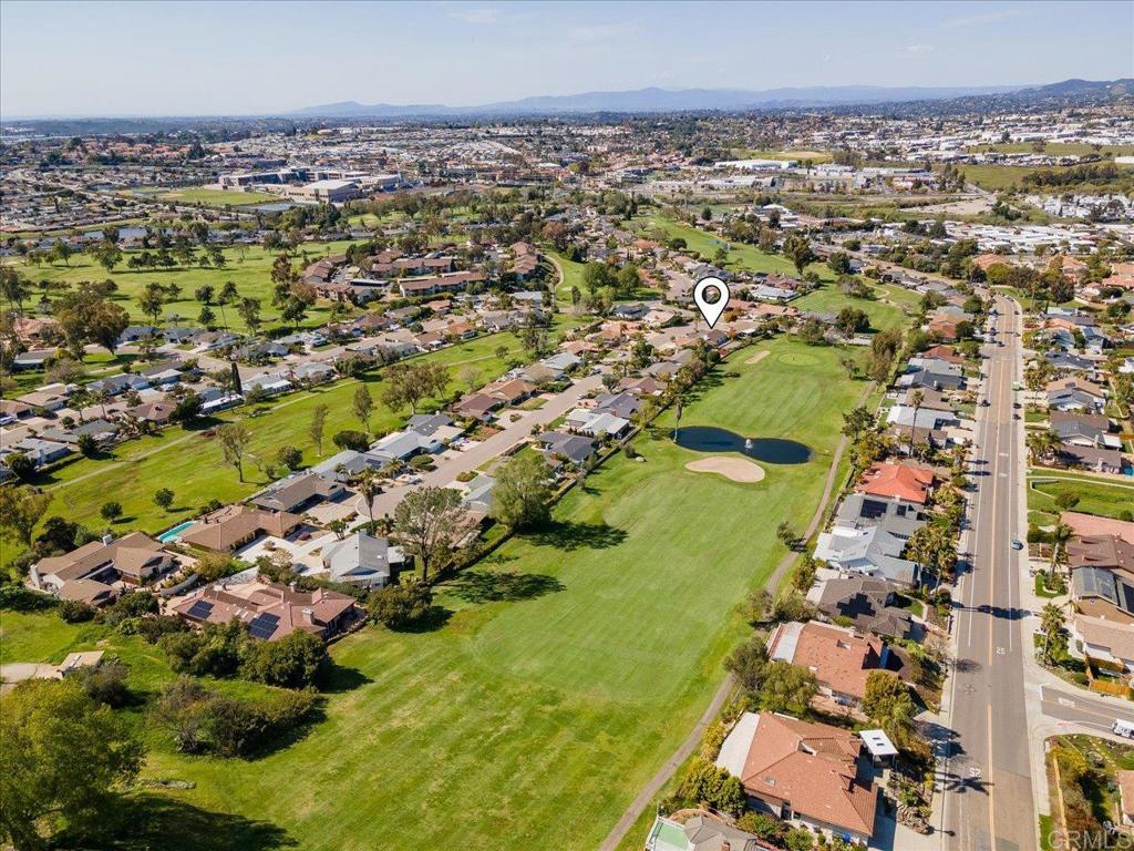1009 La Reina Dr